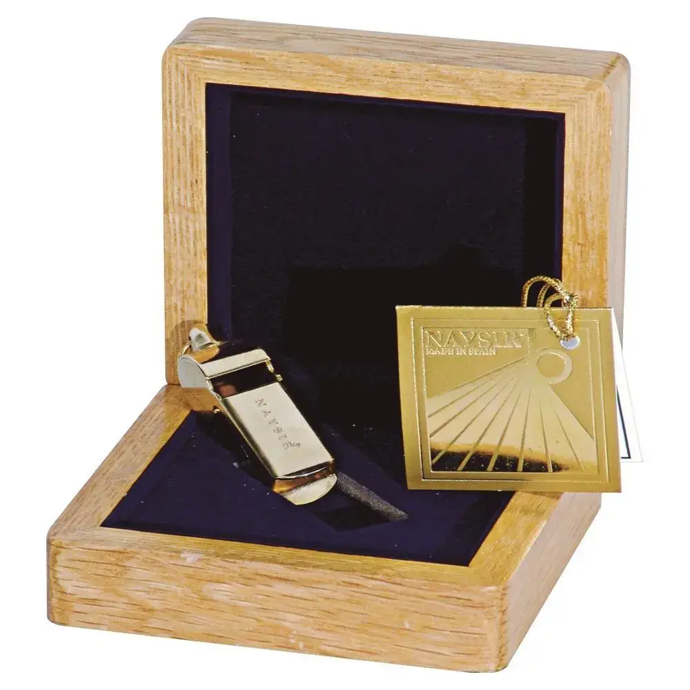 silbato-naysir-mundial-82-182057.jpg Silbato Naysir MUNDIAL 82 color oro con estuche - Imagen 1
